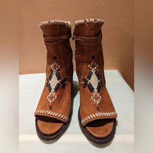 Double D Ranch Wear by Old Gringo Peep Toe Boots Tuskegee 6B Brown Leather